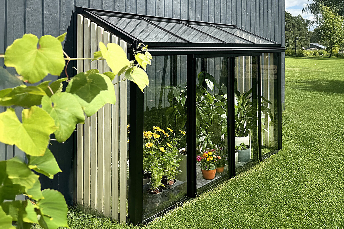 Aluminium Mini Väggväxthus med Accoya-element | Fönstershop